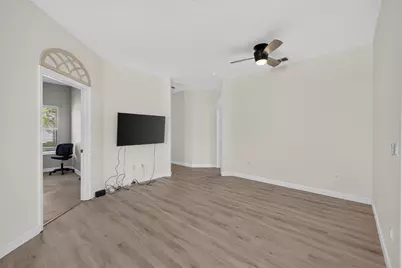 9801 SW Glenbrook Drive, Port Saint Lucie, FL 34987 - Photo 4