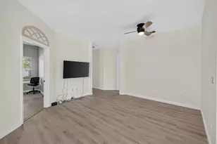 9801 SW Glenbrook Dr, Port Saint Lucie, FL 34987 - Photo 4