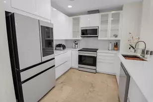 814 NE 19th Ave, Fort Lauderdale, FL 33304 - Photo 10