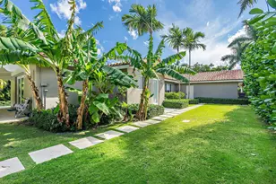 157 Worth Ct N, West Palm Beach, FL 33405 - Photo 2