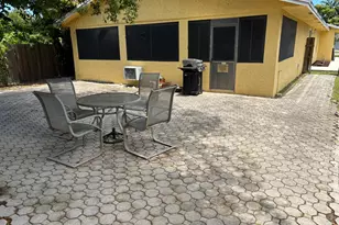 4143 Randolph Ct, Lake Worth, FL 33461 - Photo 2