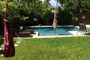 1126 Lincoln St, Hollywood, FL 33019 - Photo 1