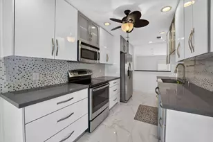 21682 Cypress Rd, Boca Raton, FL 33433 - Photo 10