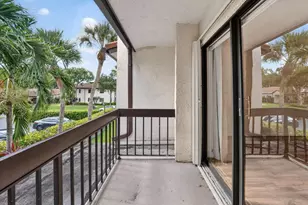 21682 Cypress Rd, Boca Raton, FL 33433 - Photo 22