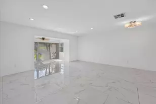 21682 Cypress Rd, Boca Raton, FL 33433 - Photo 6
