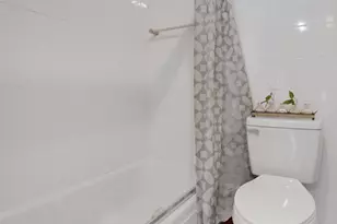 6473 Bay Club Dr, Fort Lauderdale, FL 33308 - Photo 16