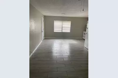 805 N 27th Street, Fort Pierce, FL 34947 - Photo 4