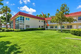 24 Pine Arbor Ln, Vero Beach, FL 32962 - Photo 2