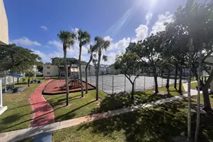 409 Executive Center Dr, West Palm Beach, FL 33401 - Photo 30