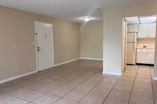 409 Executive Center Dr, West Palm Beach, FL 33401 - Photo 6