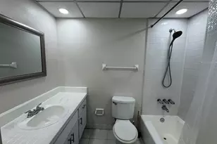 811 SE 16th St, Fort Lauderdale, FL 33316 - Photo 8