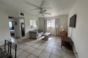 811 SE 16th St, Fort Lauderdale, FL 33316 - Photo 2