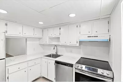 1050 Country Club Drive #306, Margate, FL 33063 - Photo 12