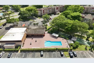 1050 Country Club Drive #306, Margate, FL 33063 - Photo 6