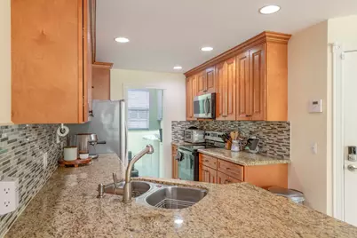 154 Santa Barbara Way, Palm Beach Gardens, FL 33410 - Photo 6