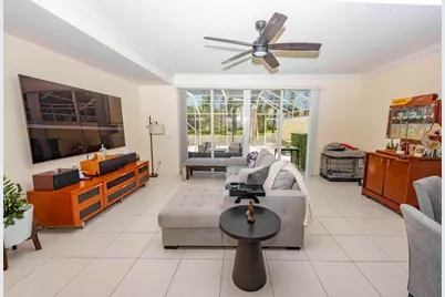 154 Santa Barbara Way, Palm Beach Gardens, FL 33410 - Photo 2