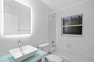 4977 Victoria Cir, West Palm Beach, FL 33409 - Photo 32