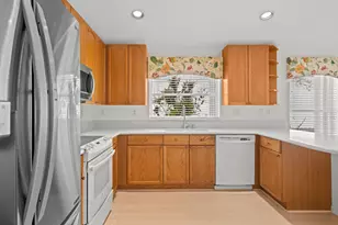 4977 Victoria Cir, West Palm Beach, FL 33409 - Photo 12