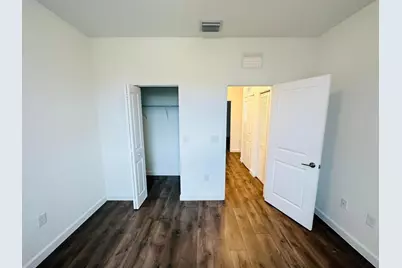 346 NE 208th Terrace, Miami, FL 33179 - Photo 2