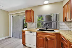 5314 NE 6th Ave, Oakland Park, FL 33334 - Photo 6