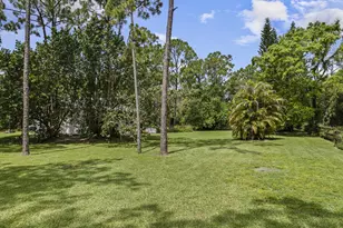 10681 154th Rd N, Jupiter, FL 33478 - Photo 4