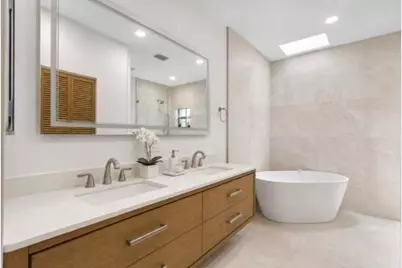 10681 154th Road N, Jupiter, FL 33478 - Photo 2