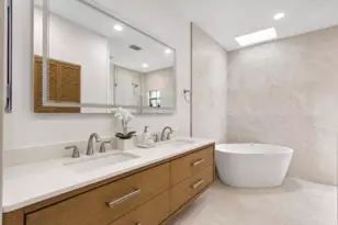 10681 154th Rd N, Jupiter, FL 33478 - Photo 2