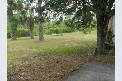 3036 6th Avenue SE, Naples, FL 34117 - Photo 4