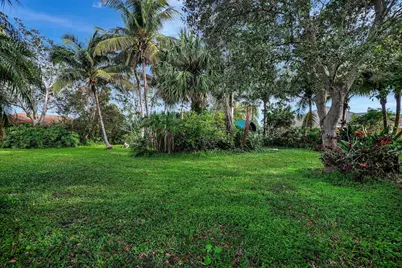 673 SE Damask Avenue, Port Saint Lucie, FL 34983 - Photo 2