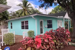 714 8th Ave N, Lake Worth Beach, FL 33460 - Photo 2