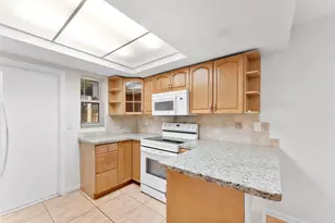 1945 NW 4th Ave, Boca Raton, FL 33432 - Photo 2