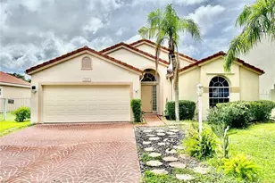 2710 Bogota Ave, Cooper City, FL 33026 - Photo 2