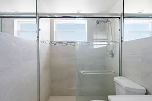 525 Meridian Ave, Miami Beach, FL 33139 - Photo 12