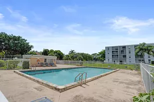 7980 N French Dr, Pembroke Pines, FL 33024 - Photo 32