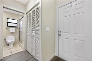 11863 Wimbledon Circle, Wellington, FL 33414 - Photo 10