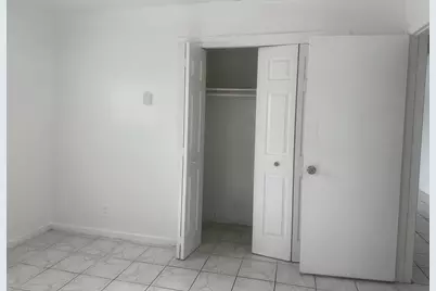 4120 NW 39th Avenue, Lauderdale Lakes, FL 33309 - Photo 10