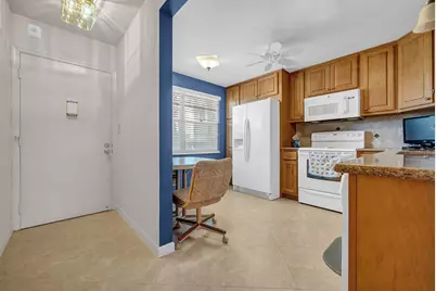2202 Lucaya Bend #C3, Coconut Creek, FL 33066 - Photo 4