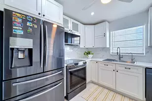 2121 NE 68th St, Fort Lauderdale, FL 33308 - Photo 4