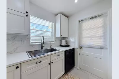 2121 NE 68th Street #109, Fort Lauderdale, FL 33308 - Photo 28