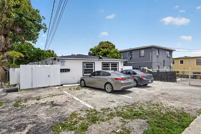 709 13th Street, West Palm Beach, FL 33401 - Photo 2
