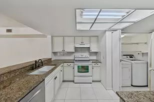 9088 W Atlantic Blvd, Coral Springs, FL 33071 - Photo 30