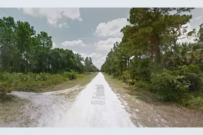 660 S Palomino Street, Clewiston, FL 33440 - Photo 2