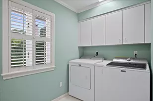 1000 Country Club Dr, North Palm Beach, FL 33408 - Photo 14