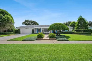 1000 Country Club Dr, North Palm Beach, FL 33408 - Photo 2