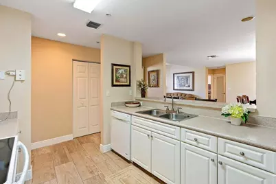 1200 Town Center Drive #425, Jupiter, FL 33458 - Photo 2