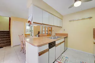 8389 N Coral Cir, North Lauderdale, FL 33068 - Photo 32