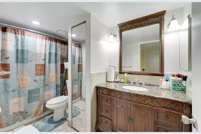 8389 N Coral Circle, North Lauderdale, FL 33068 - Photo 18