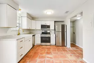 110 Old English Ct, Jupiter, FL 33458 - Photo 10