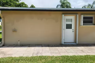1042 North Dr, Delray Beach, FL 33445 - Photo 28