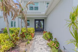 10696 SW Estella Ln, Port Saint Lucie, FL 34987 - Photo 6